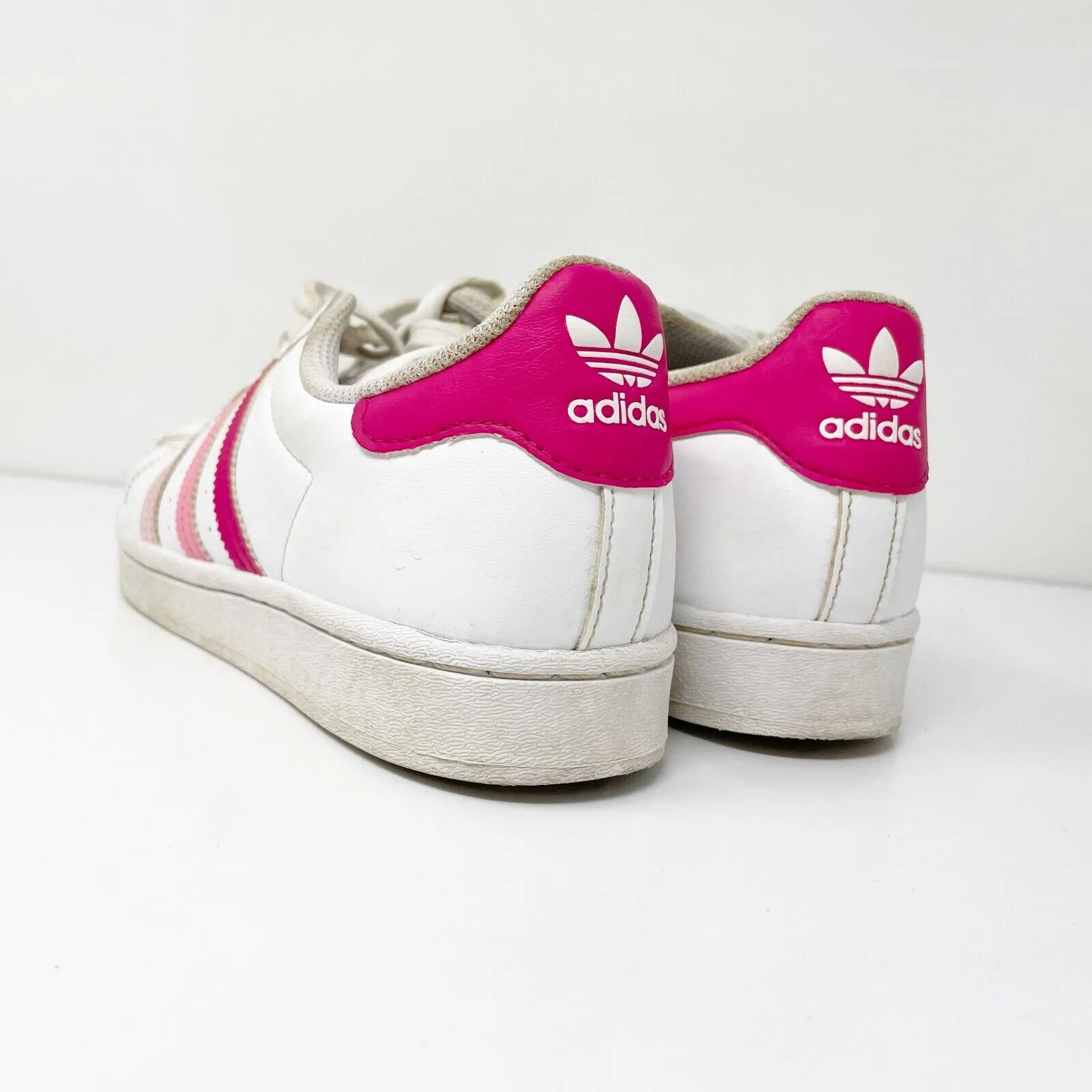 Adidas Boys Superstar GY9328 White Casual Shoes Sneakers Size 5.5