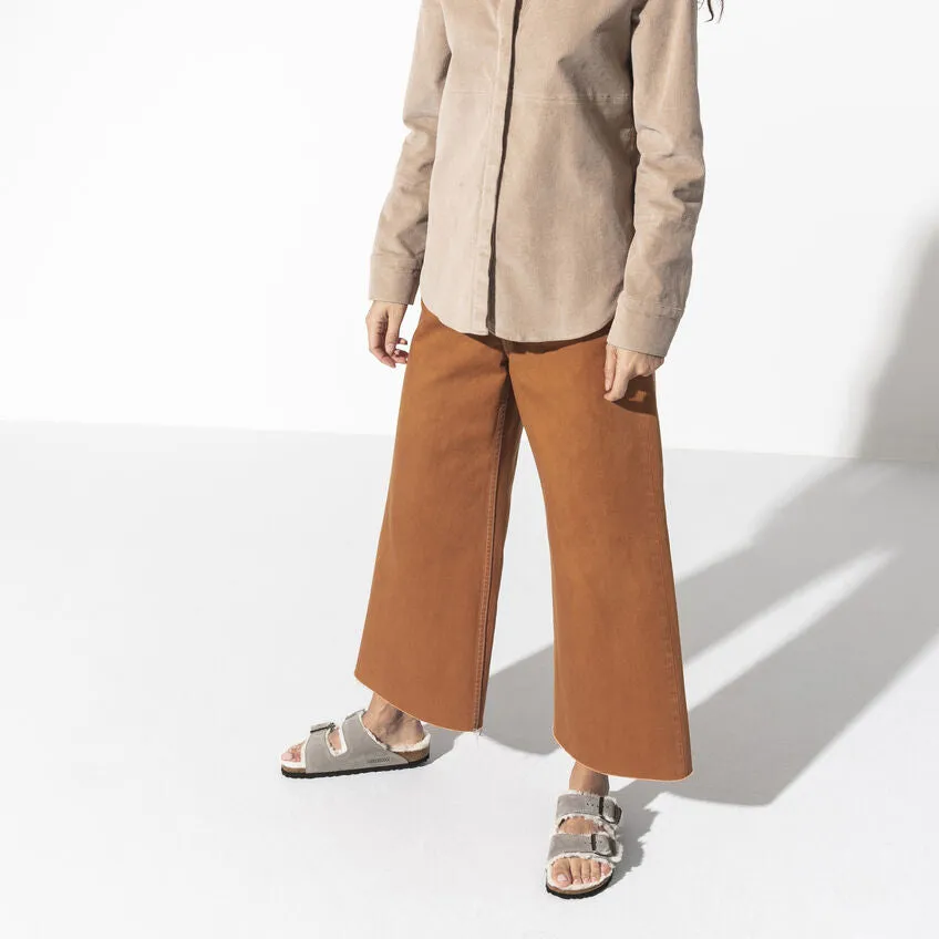 Arizona Shearling - The Birkenstock Shearling Sandal in Stone Coin