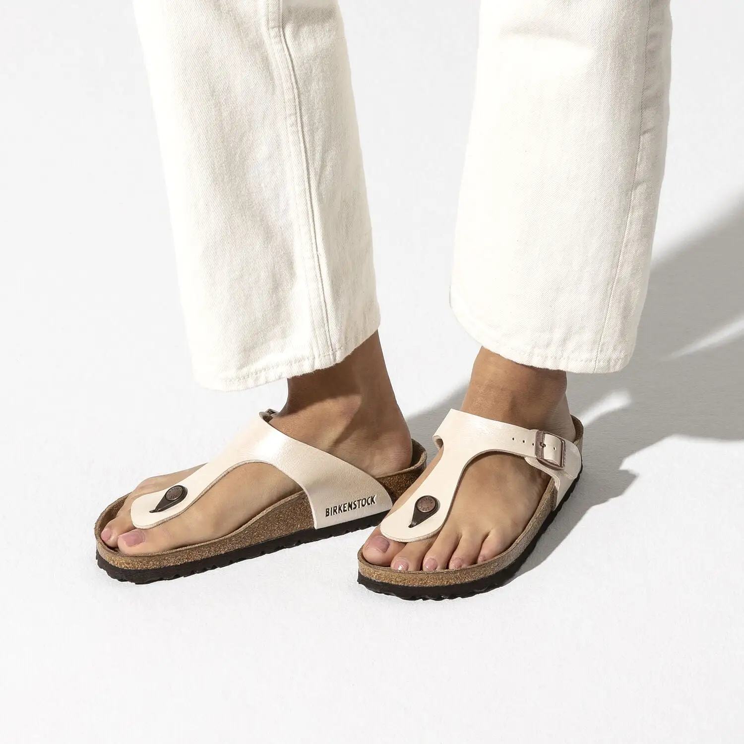       Birkenstock Gizeh Pearl White