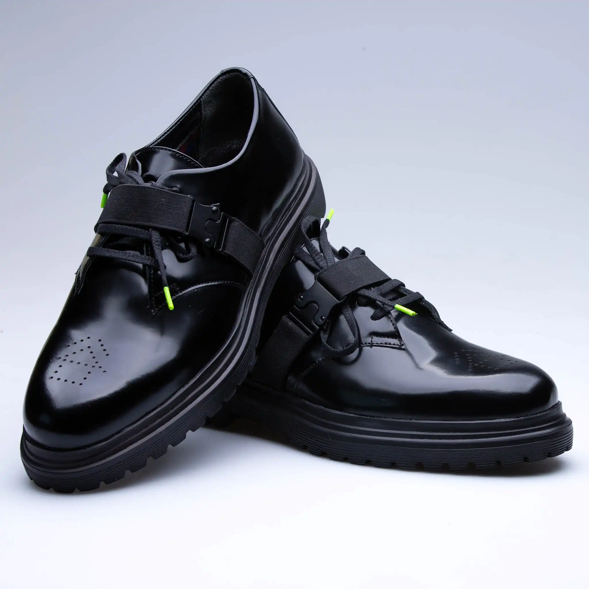 Black Wook Classic Shoes