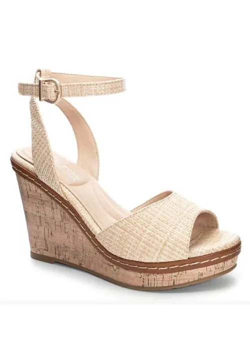 Chinese Laundry Beaming Straw Wedge in Natural